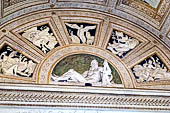 Mantova, Palazzo Te - Camera degli Stucchi. Lunetta della parete Est raffigurante Ercole. 